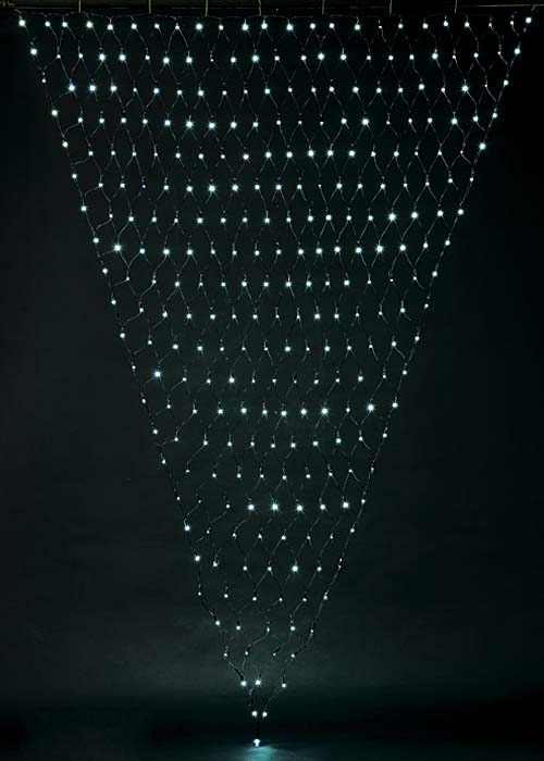 耐水300球広角型LEDホワイトトライアングルネットライト/ブラックコード(常点灯・閃光/パワーコード、コネクター付き)